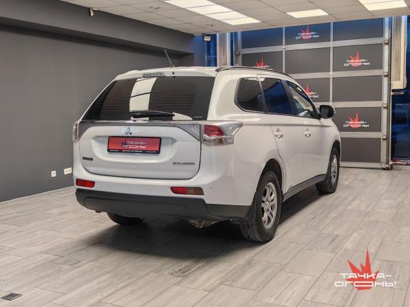 Mitsubishi Outlander III с пробегом 2014 года, цена 1 455 000 рублей, 150000 км, внедорожник, Автокод Объявления
