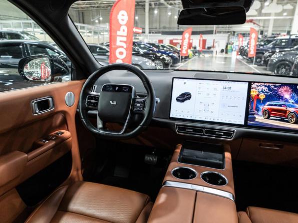 Li Auto (Lixiang) L9 I с пробегом 2023 года, цена 5 470 000 рублей, 79501 км, внедорожник, Автокод Объявления