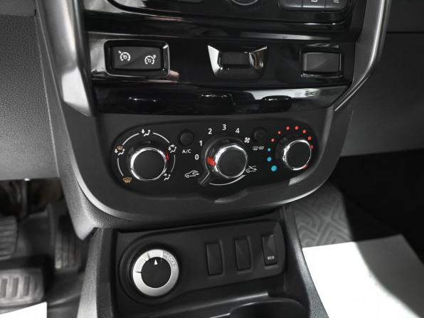 Renault Duster I Рестайлинг с пробегом 2016 года, цена 1 345 000 рублей, 119745 км, внедорожник, Автокод Объявления