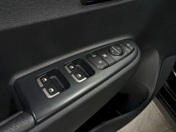 Kia Rio IV Рестайлинг с пробегом 2021 года, цена 1 940 000 рублей, 71940 км, хэтчбек, Автокод Объявления