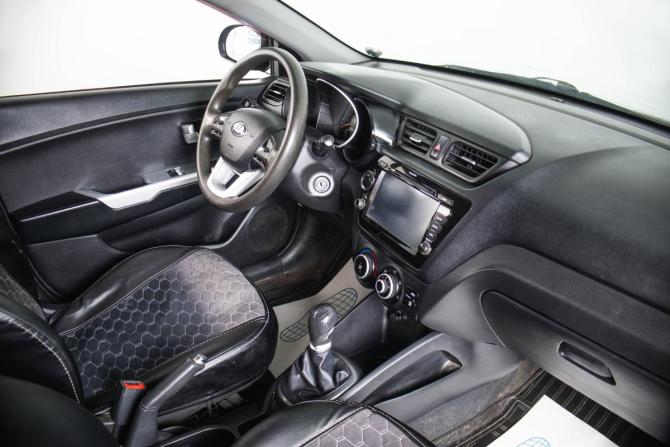Kia Rio III с пробегом 2013 года, цена 849 000 рублей, 208000 км, хэтчбек, Автокод Объявления