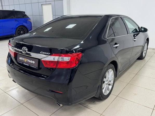 Toyota Camry VII (XV50) с пробегом 2013 года, цена 1 039 000 рублей, 131947 км, седан, Автокод Объявления