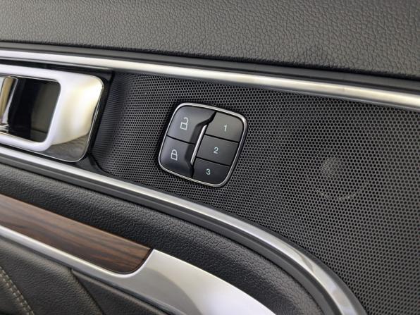 Ford Explorer V Рестайлинг с пробегом 2017 года, цена 2 655 000 рублей, 166477 км, внедорожник, Автокод Объявления