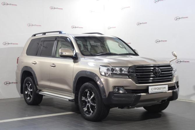 Toyota Land Cruiser 200 Series Рестайлинг 2 с пробегом 2019 года, цена 7 300 000 рублей, 36300 км, внедорожник, Автокод Объявления