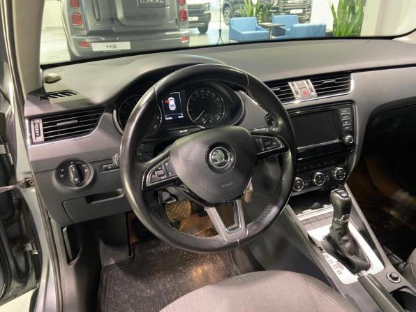Skoda Octavia III (A7) с пробегом 2017 года, цена 1 630 000 рублей, 184480 км, лифтбек, Автокод Объявления