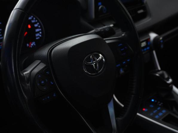 Toyota RAV4 V (XA50) с пробегом 2020 года, цена 3 149 077 рублей, 139837 км, внедорожник, Автокод Объявления