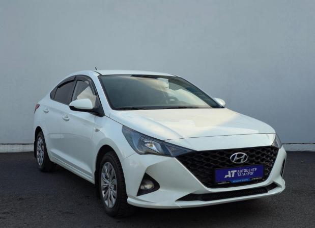 Hyundai Solaris II Рестайлинг с пробегом 2020 года, цена 1 670 000 рублей, 60000 км, седан, Автокод Объявления