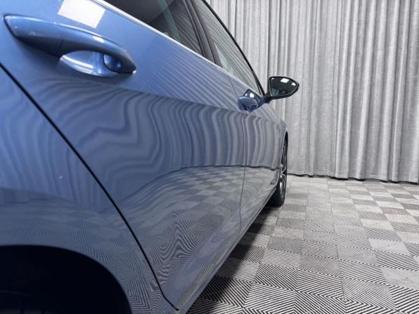 Volkswagen Golf VII с пробегом 2015 года, цена 1 500 000 рублей, 104279 км, универсал, Автокод Объявления