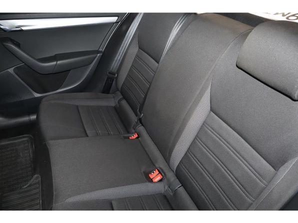 Skoda Octavia III (A7) Рестайлинг с пробегом 2018 года, цена 1 219 600 рублей, 217600 км, лифтбек, Автокод Объявления