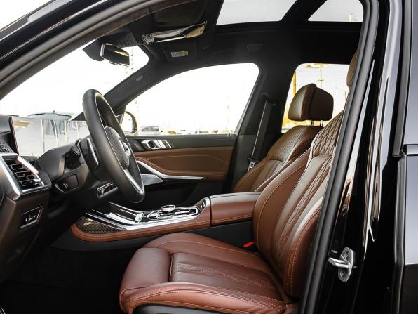 BMW X7 I (G07) Рестайлинг с пробегом 2025 года, цена 19 000 000 рублей, 858 км, внедорожник, Автокод Объявления