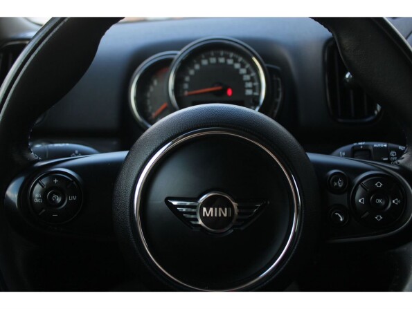 Mini Countryman II с пробегом 2018 года, цена 2 077 000 рублей, 122549 км, offers.body_type.unknown, Автокод Объявления