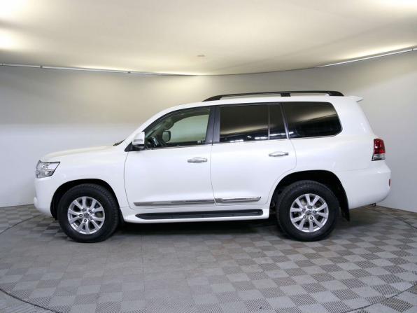 Toyota Land Cruiser 200 Series Рестайлинг 2 с пробегом 2020 года, цена 5 299 000 рублей, 293374 км, внедорожник, Автокод Объявления