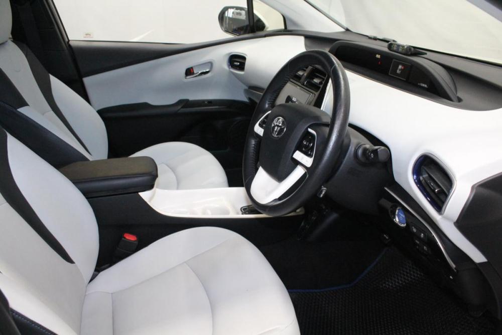 Toyota Prius IV (XW50) Кемерово  - изображение 11