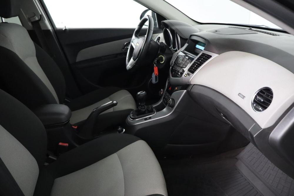 Chevrolet Cruze I Санкт-Петербург  - изображение 10