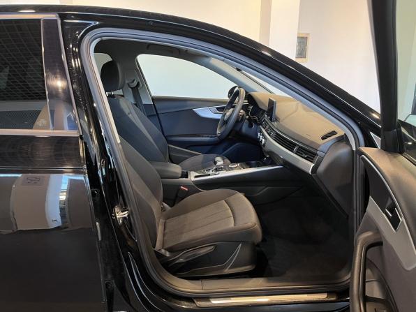 Audi A4 V (B9) с пробегом 2017 года, цена 2 040 000 рублей, 157832 км, седан, Автокод Объявления