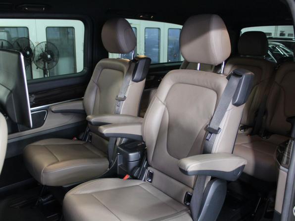 Mercedes-Benz V-Класс III (W447) Рестайлинг с пробегом 2021 года, цена 8 890 000 рублей, 22000 км, минивэн, Автокод Объявления