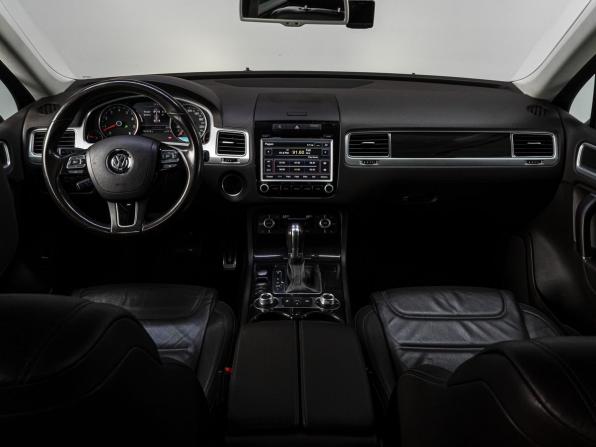 Volkswagen Touareg II Рестайлинг с пробегом 2015 года, цена 3 490 000 рублей, 134221 км, внедорожник, Автокод Объявления