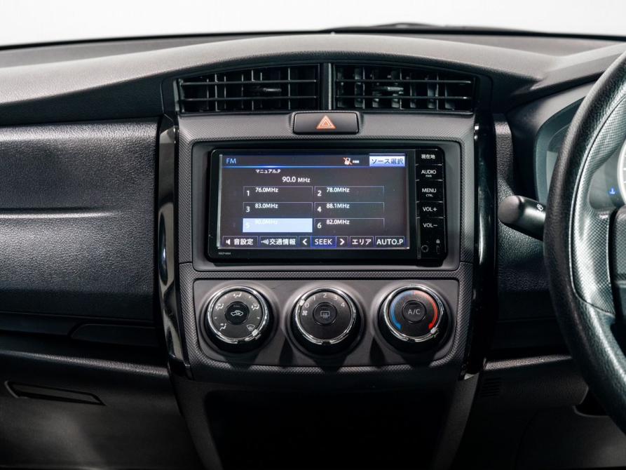 Toyota Corolla XI (E160 E170 E180) Рестайлинг 1 Чита  - изображение 9