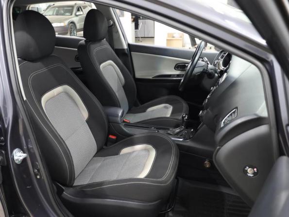 Kia Ceed II с пробегом 2012 года, цена 1 349 000 рублей, 124271 км, хэтчбек, Автокод Объявления