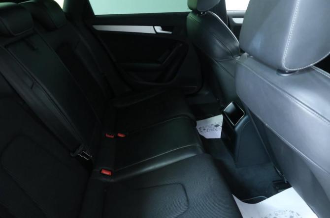 Audi A4 IV (B8) Рестайлинг с пробегом 2012 года, цена 1 829 000 рублей, 185000 км, седан, Автокод Объявления