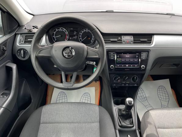 Skoda Rapid I Рестайлинг с пробегом 2017 года, цена 1 095 000 рублей, 165366 км, лифтбек, Автокод Объявления
