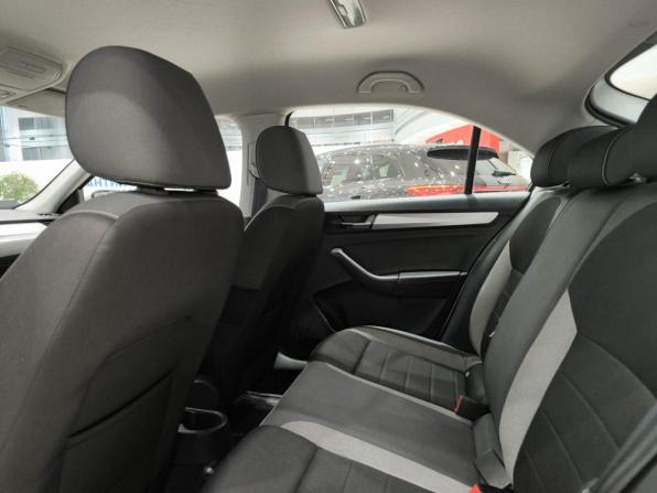Skoda Rapid I Рестайлинг с пробегом 2019 года, цена 1 320 000 рублей, 113935 км, лифтбек, Автокод Объявления