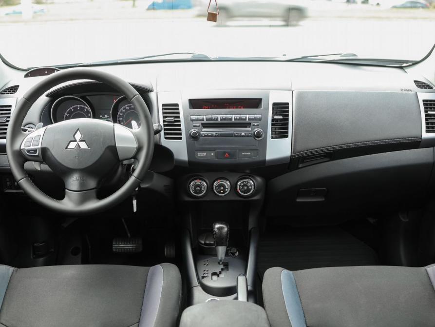 Mitsubishi Outlander II Рестайлинг Ижевск  - изображение 8