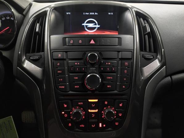Opel Astra J Рестайлинг с пробегом 2014 года, цена 799 000 рублей, 97932 км, хэтчбек, Автокод Объявления
