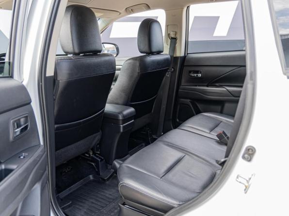 Mitsubishi Outlander III Рестайлинг 2 с пробегом 2016 года, цена 1 899 000 рублей, 148585 км, внедорожник, Автокод Объявления