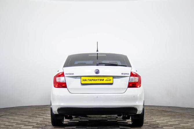 Skoda Rapid I с пробегом 2015 года, цена 959 000 рублей, 171000 км, лифтбек, Автокод Объявления