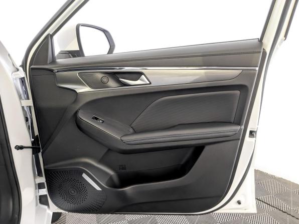 Haval Jolion I с пробегом 2023 года, цена 1 770 000 рублей, 42298 км, внедорожник, Автокод Объявления