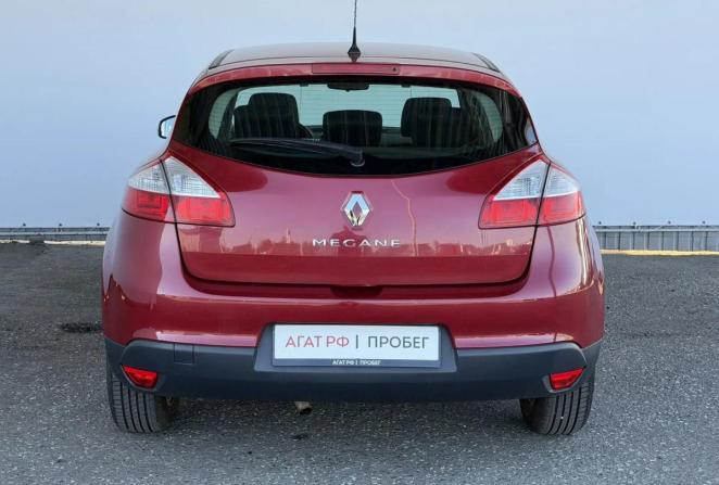 Renault Megane III Рестайлинг с пробегом 2013 года, цена 870 000 рублей, 82190 км, хэтчбек, Автокод Объявления