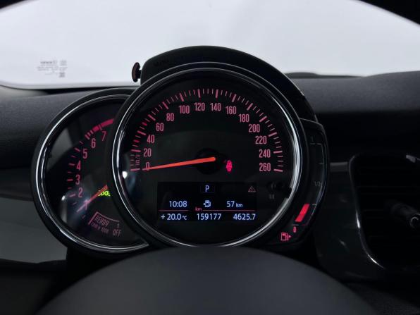Mini Hatch III (F55/F56) Рестайлинг 2 с пробегом 2021 года, цена 1 850 000 рублей, 159175 км, хэтчбек, Автокод Объявления