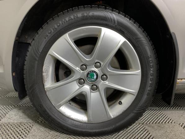 Skoda Octavia II (A5) Рестайлинг с пробегом 2012 года, цена 1 042 000 рублей, 110726 км, лифтбек, Автокод Объявления