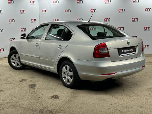 Skoda Octavia II (A5) Рестайлинг с пробегом 2012 года, цена 649 000 рублей, 296000 км, лифтбек, Автокод Объявления