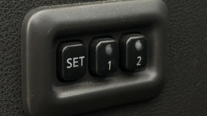 Nissan Pathfinder III Рестайлинг с пробегом 2011 года, цена 1 249 990 рублей, 258708 км, внедорожник, Автокод Объявления
