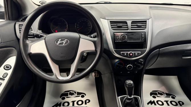 Hyundai Solaris I с пробегом 2012 года, цена 639 000 рублей, 140251 км, седан, Автокод Объявления