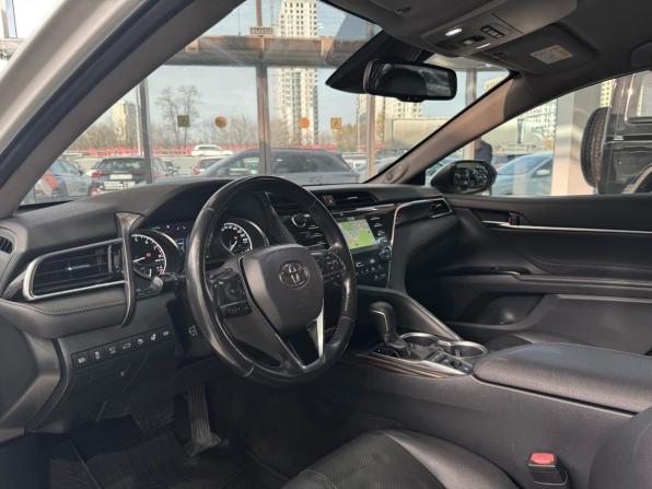Toyota Camry VIII (XV70) с пробегом 2018 года, цена 2 735 000 рублей, 98383 км, седан, Автокод Объявления