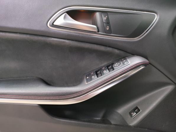Mercedes-Benz CLA I (C117 X117) Рестайлинг с пробегом 2016 года, цена 1 832 000 рублей, 223422 км, седан, Автокод Объявления