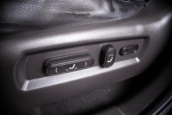 Hyundai Santa Fe II Рестайлинг с пробегом 2011 года, цена 1 349 000 рублей, 280000 км, внедорожник, Автокод Объявления