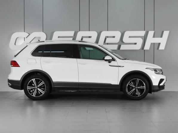 Volkswagen Tiguan II Рестайлинг с пробегом 2022 года, цена 3 766 000 рублей, 37156 км, внедорожник, Автокод Объявления