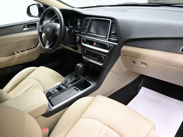 Hyundai Sonata VII (LF) Рестайлинг с пробегом 2017 года, цена 1 945 000 рублей, 131888 км, седан, Автокод Объявления