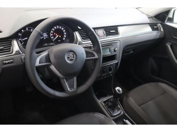 Skoda Rapid I с пробегом 2015 года, цена 796 000 рублей, 169683 км, лифтбек, Автокод Объявления