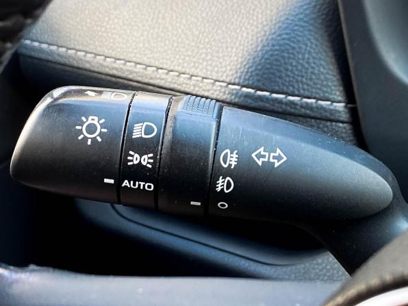 Toyota RAV4 V (XA50) с пробегом 2021 года, цена 3 619 000 рублей, 75428 км, внедорожник, Автокод Объявления