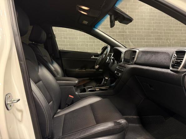 Kia Sportage IV Рестайлинг с пробегом 2020 года, цена 2 500 000 рублей, 109698 км, внедорожник, Автокод Объявления