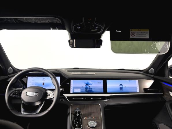 Geely Monjaro I Рестайлинг с пробегом 2025 года, цена 4 250 000 рублей, 35 км, внедорожник, Автокод Объявления