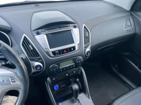 Hyundai ix35 I с пробегом 2012 года, цена 1 050 000 рублей, 174600 км, внедорожник, Автокод Объявления
