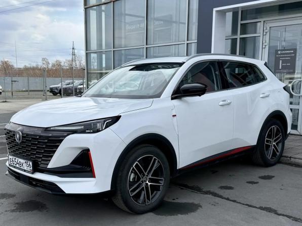 Changan CS55 Plus II Рестайлинг с пробегом 2023 года, цена 1 999 000 рублей, 3500 км, внедорожник, Автокод Объявления