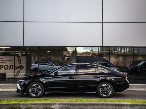 Hyundai Sonata VIII (DN8) Рестайлинг с пробегом 2024 года, цена 3 099 000 рублей, 22752 км, седан, Автокод Объявления