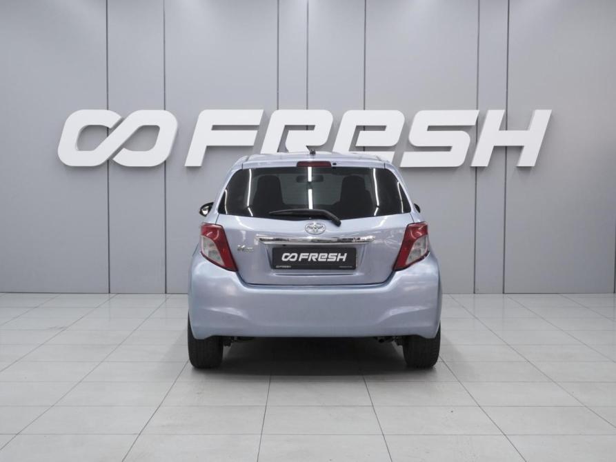 Toyota Vitz III (XP130) Ростов-на-Дону  - изображение 4